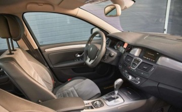 Renault Laguna III Hatchback 2.0T 16v 170KM 2011 Renault Laguna Renault Laguna 2.0 TCe 170 Initiale 2.0 Benzyna 170KM, zdjęcie 19