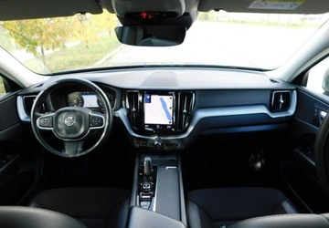 Volvo XC60 II Crossover T5 250KM 2020 Volvo XC 60 z Gwarancja Bezwypadkowy Model 2021r 2.0 Benzyna 250KM, zdjęcie 4