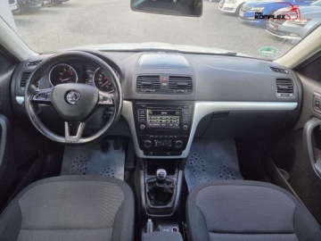 Skoda Yeti Outdoor 1.2 TSI 105KM 2014 Skoda Yeti 1.2 Benzyna 105KM Klimatyzacja Po Serwisie Oplacony 1.2 Benzyna, zdjęcie 13