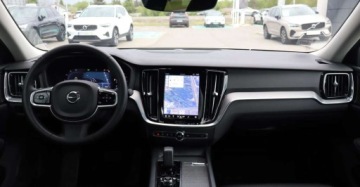 Volvo S60 III 2022 Volvo S60 B4 Hybrid Benzyna 19714KM Plus Dark LIFT Android Salon POLSKA FV, zdjęcie 9
