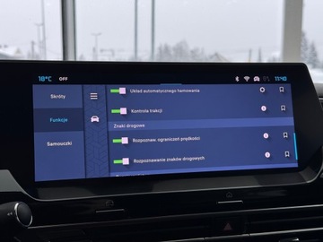 Citroen C5 X Liftback 1.6 PureTech  181KM 2022 Citroen C5X Shine / HUD / ACC / Kamera cofania / L, zdjęcie 31