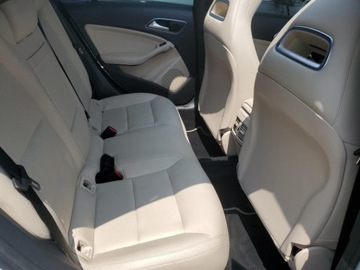 Mercedes CLA C117 2017 Mercedes-Benz CLA 250 2017 2.0l 2.0 Benzyna 208KM, zdjęcie 10