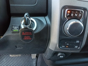 Dodge Ram V 5.7 HEMI 401KM 2022 Dodge RAM Gaz, hak, zdjęcie 17
