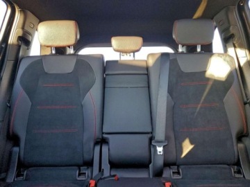 Mercedes GLB 2023 Mercedes-Benz GLB 250 2023 2.0 Benzyna 221KM, zdjęcie 10