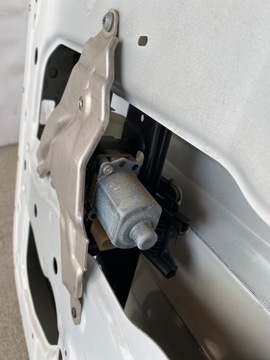 MERCEDES G-CLASS W463 18r - ДВЕРЬ ЗАДНЯЯ ПРАВАЯ ПОЗНЬ (СТОК СТОК)