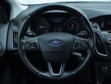 Ford Focus III Hatchback 5d facelifting 1.5 TDCi 95KM 2017 Ford Focus 1.5 TDCi, Salon Polska, Klima, zdjęcie 15