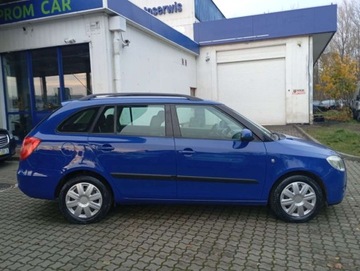 Skoda Fabia II Kombi 1.2 70KM 2008 Skoda Fabia 1.2 Combi PROSTA benzyna KLIMATYZACJA 157 tys. przebiegu 1.2, zdjęcie 22