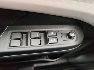 Suzuki Swift VI Hatchback Facelifting 1.2 DualJet SHVS 83KM 2024 Suzuki Swift Salon PL 1,2 benz Premium plus 2024 manual 1.2 Benzyna 83KM, zdjęcie 18