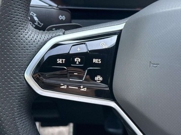 Volkswagen Arteon Fastback Facelifting 2.0 TSI 190KM 2024 Volkswagen Arteon 2.0 TSI 190KM R-Line Hak SideAssist FVAT23 Apple Car, zdjęcie 18