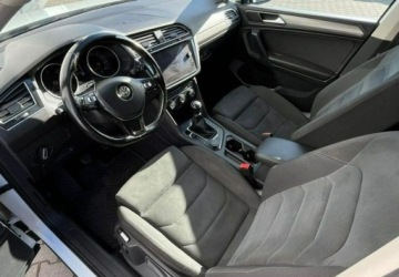 Volkswagen Tiguan II SUV 2.0 TDI 150KM 2018 Volkswagen Tiguan Allspace 4x4 Alcantara Kamera Webasto Navi Led FV, zdjęcie 15