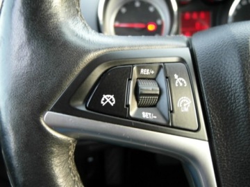 Opel Zafira C Tourer 2.0 CDTI ECOTEC 165KM 2014 Opel Zafira Tempomat Xenon Klimatronik Led 2.0 Diesel 165KM, zdjęcie 26