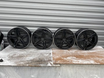 Mercedes A 177 Komplet Felg 1774014400 FELGI 19 AMG