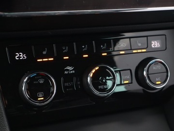 Skoda Superb III Kombi Facelifting 2.0 TDI SCR 150KM 2021 Skoda Superb 2.0 TDI, Salon Polska, 1. Właściciel, zdjęcie 17