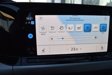 Volkswagen Golf VIII Variant 1.5 eTSI 150KM 2021 Volkswagen Golf Variant Variant 1.5TSI 150KM Pakiety LED ACC Podgrz.fotele, zdjęcie 21