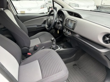 Toyota Yaris III Hatchback 5d Facelifting 2017 1.5 Dual VVT-iE 111KM 2019 Toyota Yaris 1,5-Dual-VVT-iE III (2011-2019) 1.5 P, zdjęcie 7