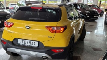 Kia Stonic I Crossover 1.6 CRDi 110KM 2017 Kia Stonic Stonic BI-COLOR Klimatronik Navi Bardzo ladny stan MOZLIWA ZAMI, zdjęcie 12