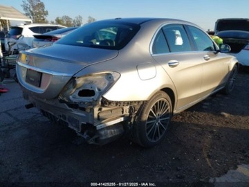 Mercedes Klasa C W205 2019 Mercedes-Benz Klasa C 2019r., c300, od ubezpieczalni 2.0 Benzyna 255KM, zdjęcie 6