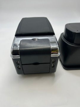 Отделение в подлокотнике Skoda Fabia 3 2015-2020 USB