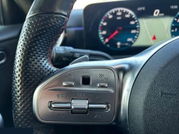 Mercedes Klasa A W177/V177 Hatchback 1.3 200 163KM 2021 Mercedes-Benz Klasa A 200 4-Matic AMG Line 8G-DCT 1.3 Benzyna 163KM 2021r, zdjęcie 12