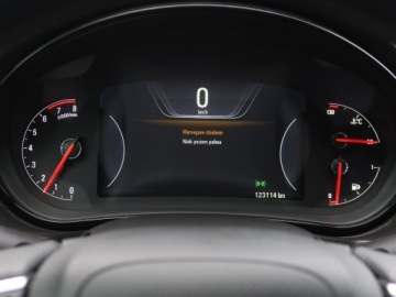 Opel Insignia I Hatchback Facelifting 1.6 Turbo ECOTEC 170KM 2015 Opel Insignia 1.6 Turbo, Salon Polska, Serwis ASO, zdjęcie 10