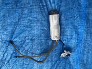 A8 D3 4.2 V8 BENZYNA BFM POMPA PALIWA LEWA