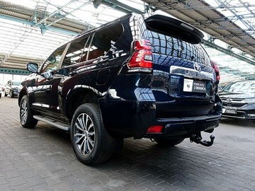 Toyota Land Cruiser VII Terenowy 3d 2.8 D-4D 177KM 2019 Toyota Land Cruiser SKÓRA KAMERY KRAJ BEZWYP F23%, zdjęcie 9
