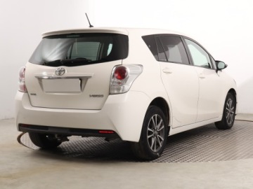 Toyota Verso Minivan Facelifting 1.6 D-4D 112KM 2014 Toyota Verso 1.6 D-4D, 7 miejsc, Klima, zdjęcie 4