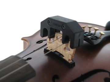 Глушитель гостиничный, покрытый резиной, для скрипок размером 3/4-4/4.