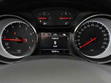 Opel Astra K Sportstourer Facelifting 1.2 Turbo 130KM 2022 Opel Astra GD8A826#1.2 T Edition 2 stref klima, zdjęcie 12