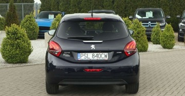 Peugeot 208 I Hatchback 5d Facelifting 1.2 PureTech 82KM 2017 Peugeot 208 (Nr.008) 1.2 82 KM Style Navi Klima Tempomat Parktronik Gwaran, zdjęcie 5