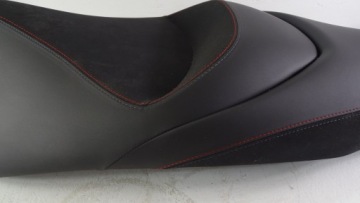 N108 Piaggio Vespa Beverly 300 21-24 Сиденье Сиденье 1B010160R00C2