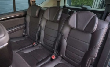 Renault Espace V Van 1.6 Energy TCe 200KM 2016 Renault Espace Renault Espace 1.6 TCE Initiale Paris EDC 1.6 Benzyna 200KM, zdjęcie 19