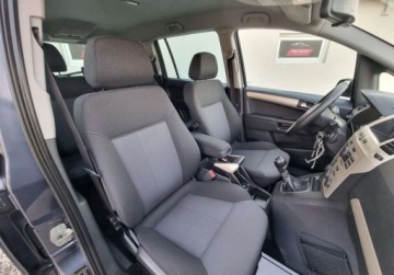 Opel Zafira B 1.8 ECOTEC 140KM 2007 Opel Zafira SLICZNA 1.8 Benzyna BOGATA WERSJA Oryginal WYJATKOWA Zadbana 2, zdjęcie 9