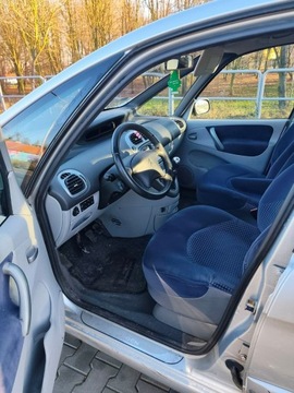 Citroen Xsara Picasso 1.8 i 16V 116KM 2004 Citroen Xsara Picasso Benzyna 1.8 - 2004 r, zdjęcie 2