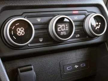 Dacia Jogger 2026 Od ręki - Expression 7-miejsc 1.2 Eco-G LPG 120KM / Pakiet Komfort, zdjęcie 9
