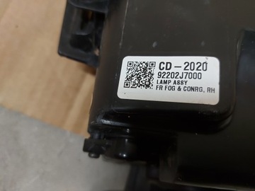 HALOGEN KIA CEED III PRAVÝ 9202J7000