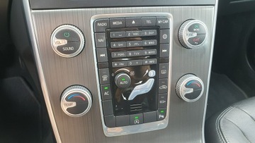 Volvo S60 II Sedan Facelifting 2.0 D3 DRIVE-E 150KM 2015 Volvo S60 2.0 D3 150KM # Momentum # NAVI # Automat, zdjęcie 23