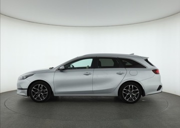 Kia Ceed III Kombi Facelifting 1.5 T-GDI 160KM 2022 Kia Ceed 1.5 T-GDI, Salon Polska, Serwis ASO, zdjęcie 2