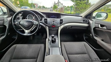 Honda Accord VIII Kombi 2.0 VTEC 156KM 2011 Honda Accord Honda Accord 2.0i Klima Biala perla Zadbany 2.0 156KM, zdjęcie 11