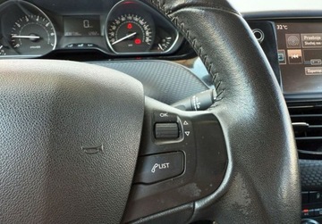 Peugeot 2008 I SUV Facelifting 1.2 PureTech 82KM 2016 Peugeot 2008 1.2 PureTech 82KM Access EU6 MT5 Salon PL ASO I-wszy wlascici, zdjęcie 14