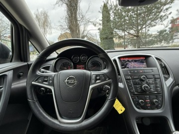 Opel Astra J Sports Tourer Facelifting 1.4 Turbo ECOTEC 120KM 2014 Opel Astra J 1.4T Lift 2014r Nawigacja Serwis, zdjęcie 5