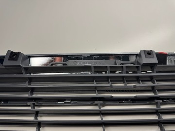 MASKA MŘÍŽKA CHRÓM MERCEDES C TŘÍDA W203 A2038800483