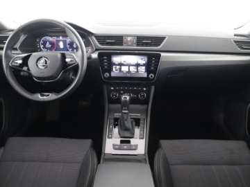 Skoda Superb III Kombi Facelifting 2.0 TDI SCR 200KM 2023 Skoda Superb Combi | Kamera Cofania | Virtual Cock, zdjęcie 13