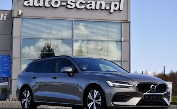 Volvo V60 II  2020 Volvo V60 Volvo V60 B3 B Geartronic Momentum 2.0 Benzyna 163KM