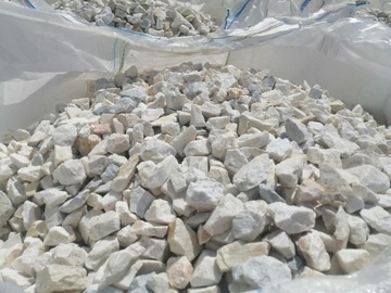 Каменный валун Белая Марианна зернистостью 16-32 бесплатно.