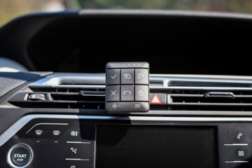 YANOSIK XS E-TOLL + WTYK + 3 MIESIĄCE ABONAMENTU GRATIS