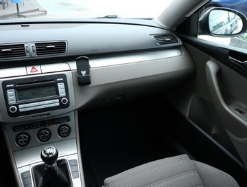 Volkswagen Passat B6 Variant 2.0 TDI-CR DPF 140KM 2008 VW Passat 2.0 TDI, Klima, Klimatronic,ALU, zdjęcie 7