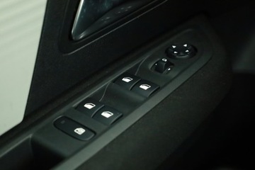 Citroen C4 III SUV 1.2 PureTech 130KM 2021 Citroen C4 1.2 PureTech, Salon Polska, Serwis ASO, zdjęcie 13