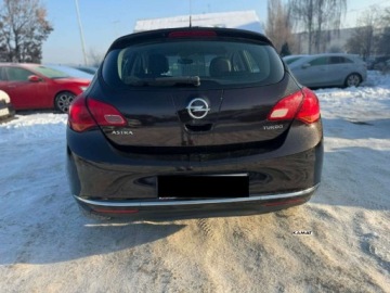 Opel Astra J GTC 1.4 Turbo ECOTEC 140KM 2015 Opel Astra Opel Astra 1,4 Benzyna Automat Klimatyzacja Zamiana 1.4 Benzyna, zdjęcie 7