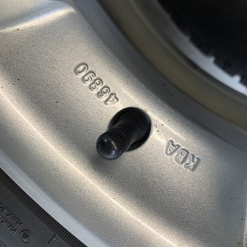 KOLA RÁFKY HLINÍK PNEUMATIKY ZIMNÍ 7,5MM JAKO NOVÉ 2023R OPEL MERIVA B 11R